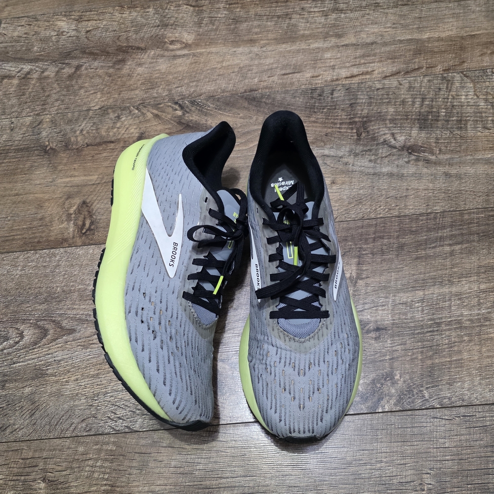 Brooks Gray and Neon Green Running Shoes  Men 9